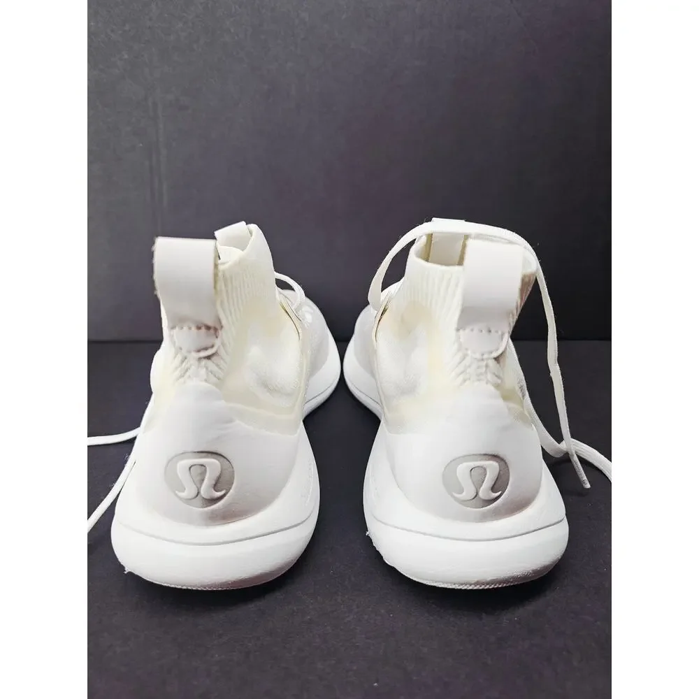 Lululemon Women 5.5 Comfy footwear